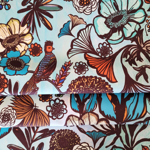 Tissu de tapisserie coloré et fleuri avec des oiseaux